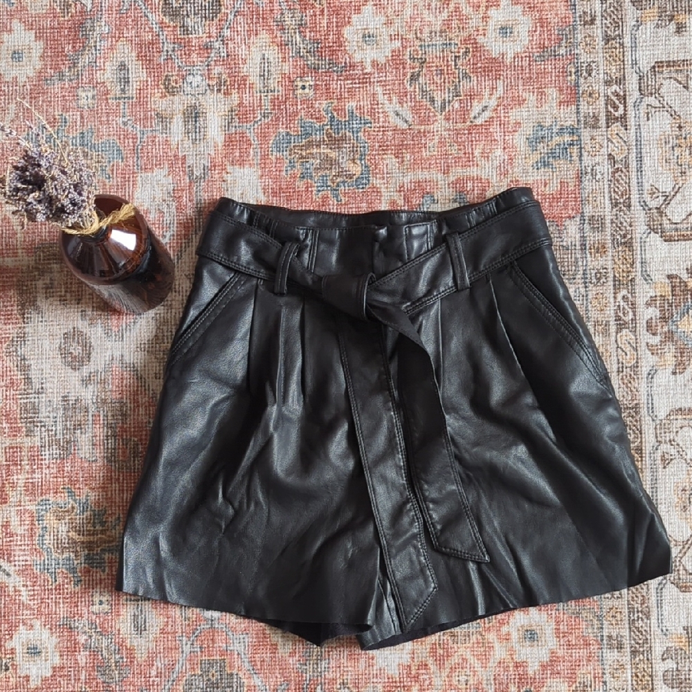 Promod Black High Waist Women Shorts